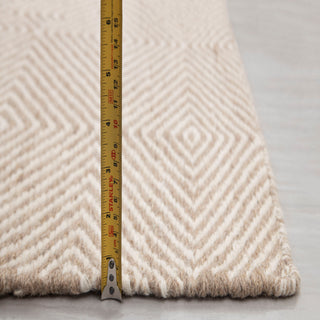 Beige Diamond Geometric Handwoven Rug – Modern Pattern Carpet